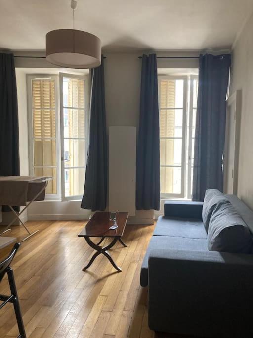 Fontainebleau Hypercentre Place D'Armes 2 Chambres المظهر الخارجي الصورة
